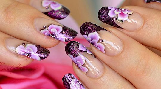 Offering Nice Nails as a Nail Technician: The Ultimate Guide
