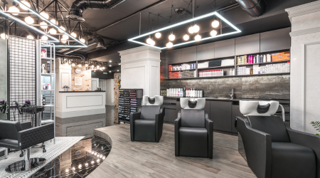 Pros And Cons Of Being A Salon Based Beauty Therapist