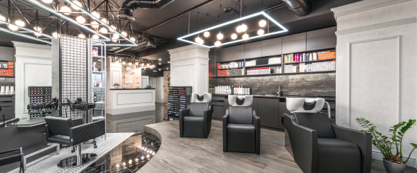 Pros And Cons Of Being A Salon Based Beauty Therapist